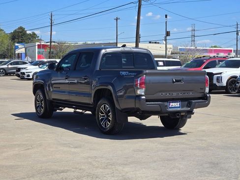 Used 2021 Toyota Tacoma TRD Sport w/ Technology Package image 7