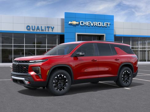 New 2027 Chevrolet Traverse Z71 w/ Driver Confidence Package AWD/4WD image 2