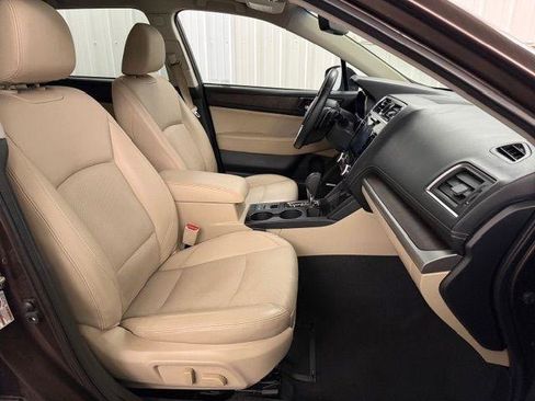 Used 2019 Subaru Outback 2.5i Limited AWD/4WD image 25