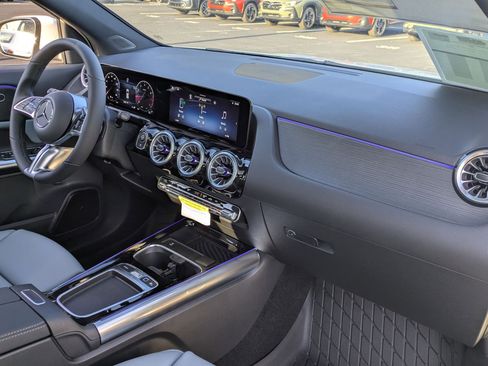 New 2026 Mercedes-Benz GLA 250 image 34