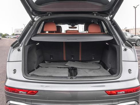 Used 2024 Audi Q5 2.0T Premium w/ Convenience Package AWD/4WD image 32