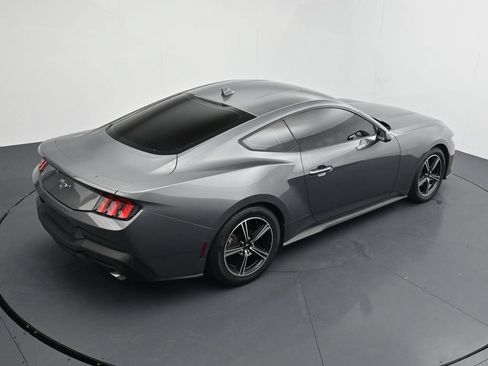 Used 2024 Ford Mustang Coupe RWD image 16