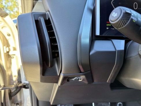 New 2026 BMW X3 xDrive30 w/ Premium Package image 38