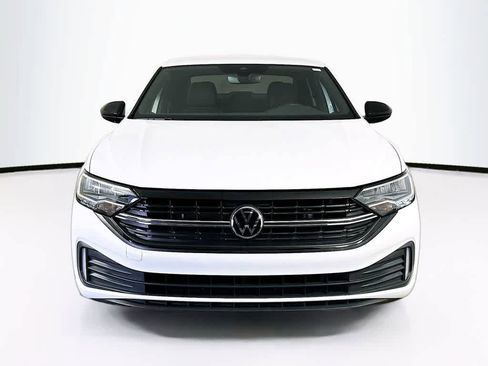 Used 2022 Volkswagen Jetta Sport image 6