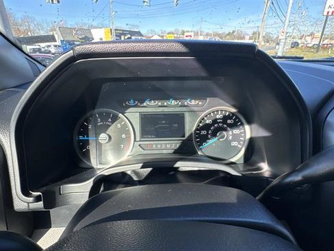 Used 2017 Ford F150 XLT w/ Equipment Group 302A Luxury image 12