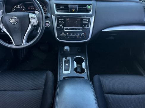 Used 2017 Nissan Altima 2.5 SR image 4