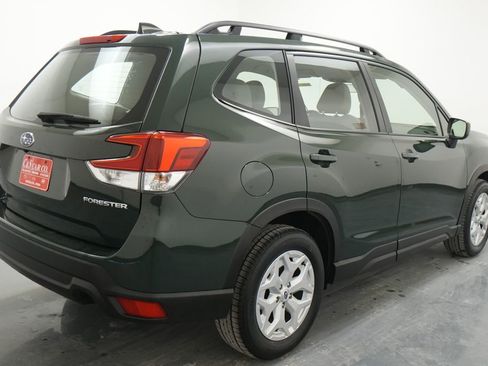 Used 2023 Subaru Forester AWD/4WD image 9
