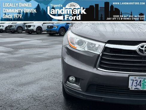 Used 2016 Toyota Highlander Limited AWD/4WD image 8