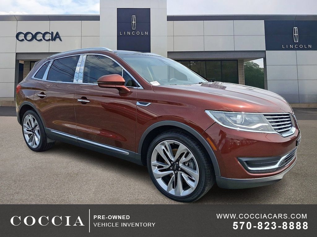 Used 2016 Lincoln MKX Reserve w/ Climate Package AWD/4WD image 3