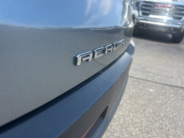Used 2023 GMC Acadia AT4 w/ Trailering Package AWD/4WD image 11