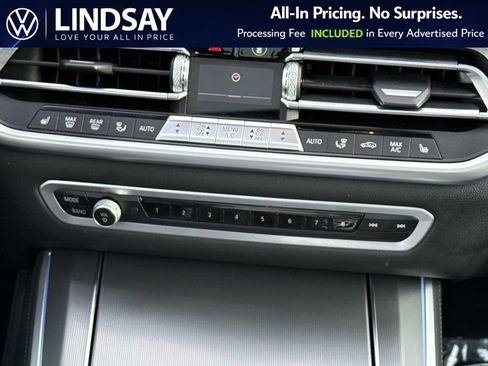 Used 2023 BMW X5 xDrive45e w/ Parking Assistance Package AWD/4WD image 16