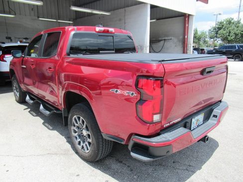 Used 2024 Chevrolet Colorado LT w/ LT Convenience Package III AWD/4WD image 3