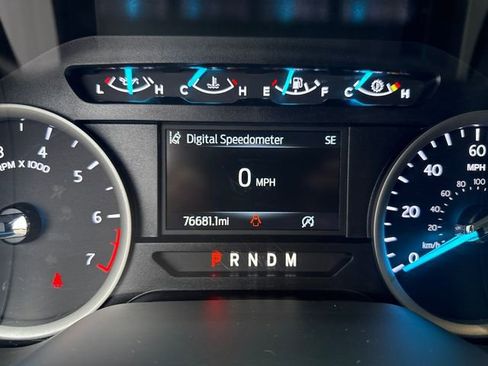 Used 2020 Ford Expedition XLT image 12