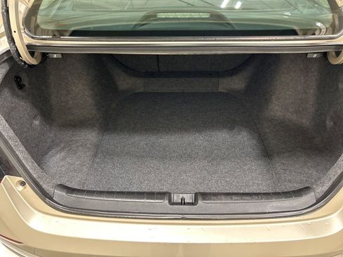 Used 2018 Honda Accord Touring image 26