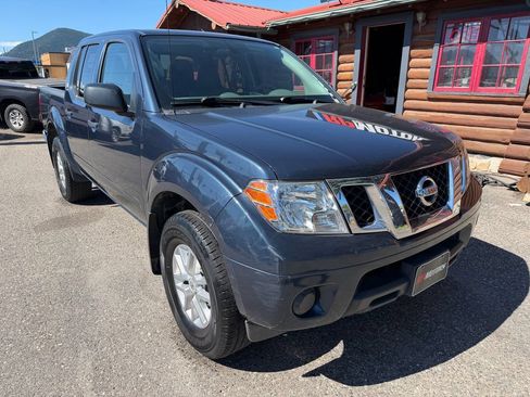Used 2019 Nissan Frontier SV AWD/4WD image 2