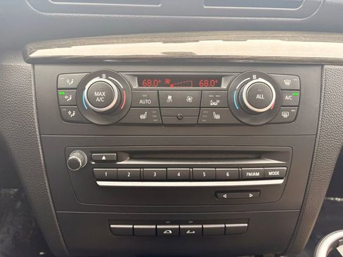 Used 2013 BMW 135i Convertible image 23