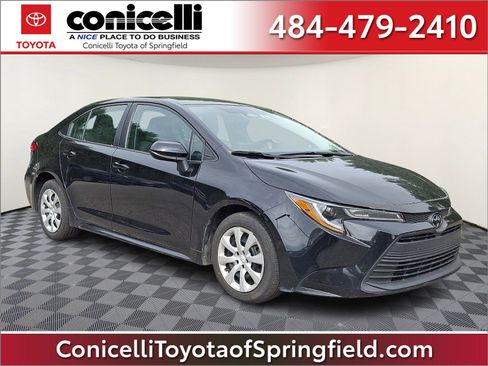 Used 2024 Toyota Corolla LE FWD image 1