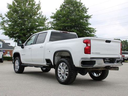 Used 2021 Chevrolet Silverado 2500 LT w/ Z71 Off-Road Package AWD/4WD image 4