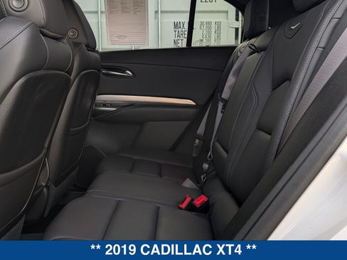 Used 2019 Cadillac XT4 Premium Luxury FWD image 16