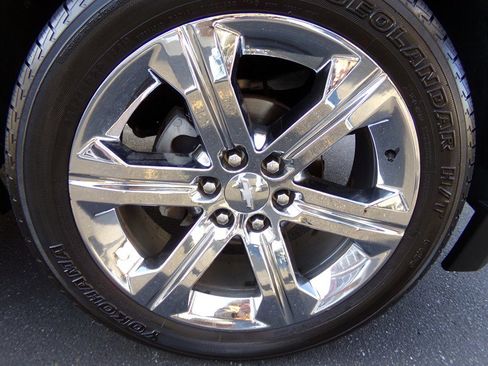 Used 2016 Chevrolet Suburban LT image 79