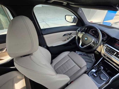 Used 2020 BMW 330i Sedan w/ Premium Package image 20