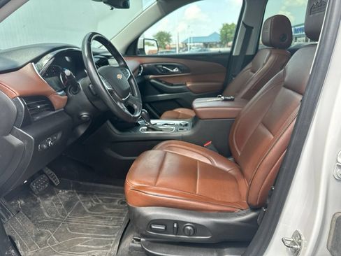 Used 2018 Chevrolet Traverse High Country AWD/4WD image 14