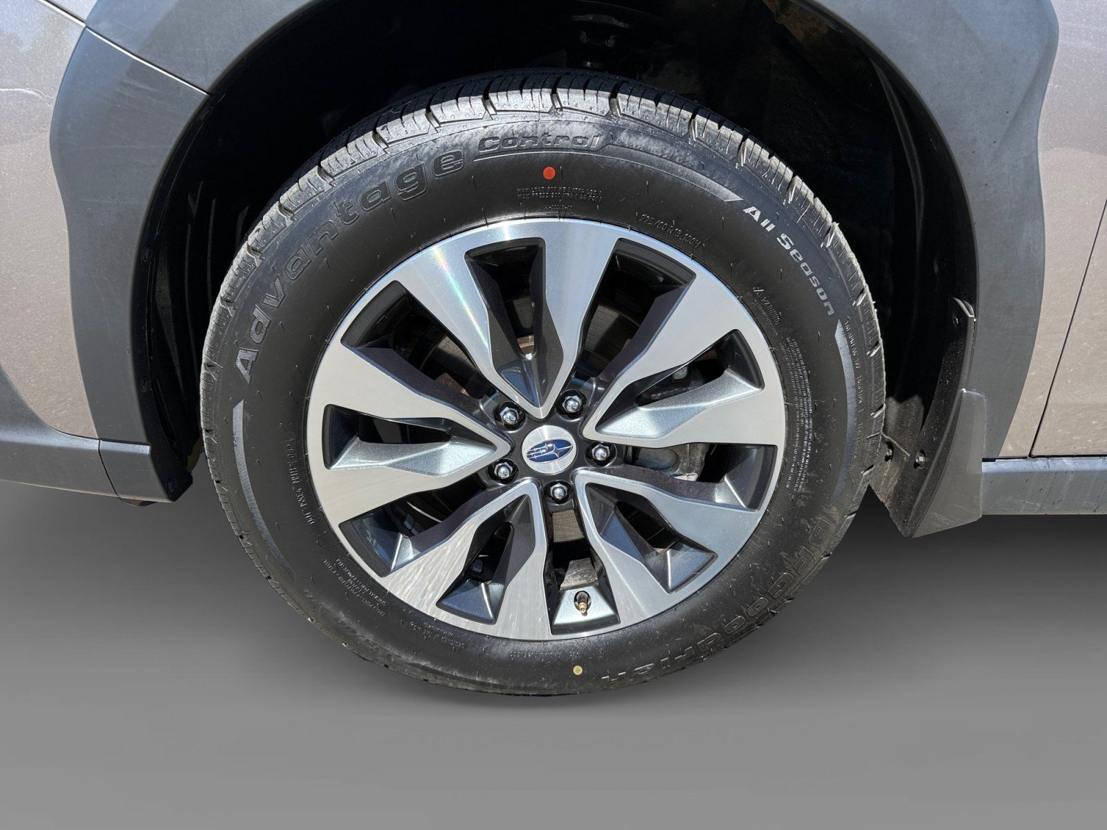 Used 2024 Subaru Outback Limited AWD/4WD image 9