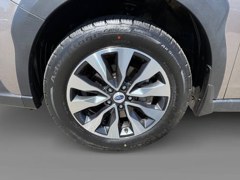 Used 2024 Subaru Outback Limited AWD/4WD image 9