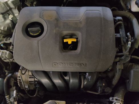 Used 2020 Kia Forte LXS FWD image 30