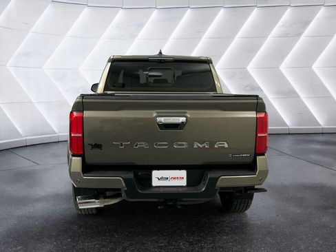 Used 2026 Toyota Tacoma Limited AWD/4WD image 5