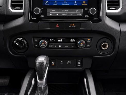 Used 2022 Nissan Frontier SV AWD/4WD image 27