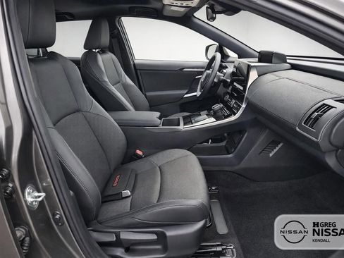 Used 2024 Toyota bZ4X XLE image 9