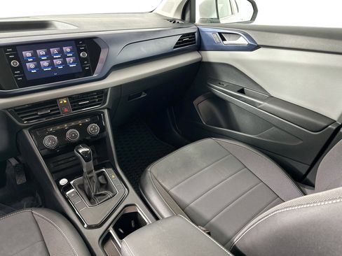 Used 2023 Volkswagen Taos SE image 22