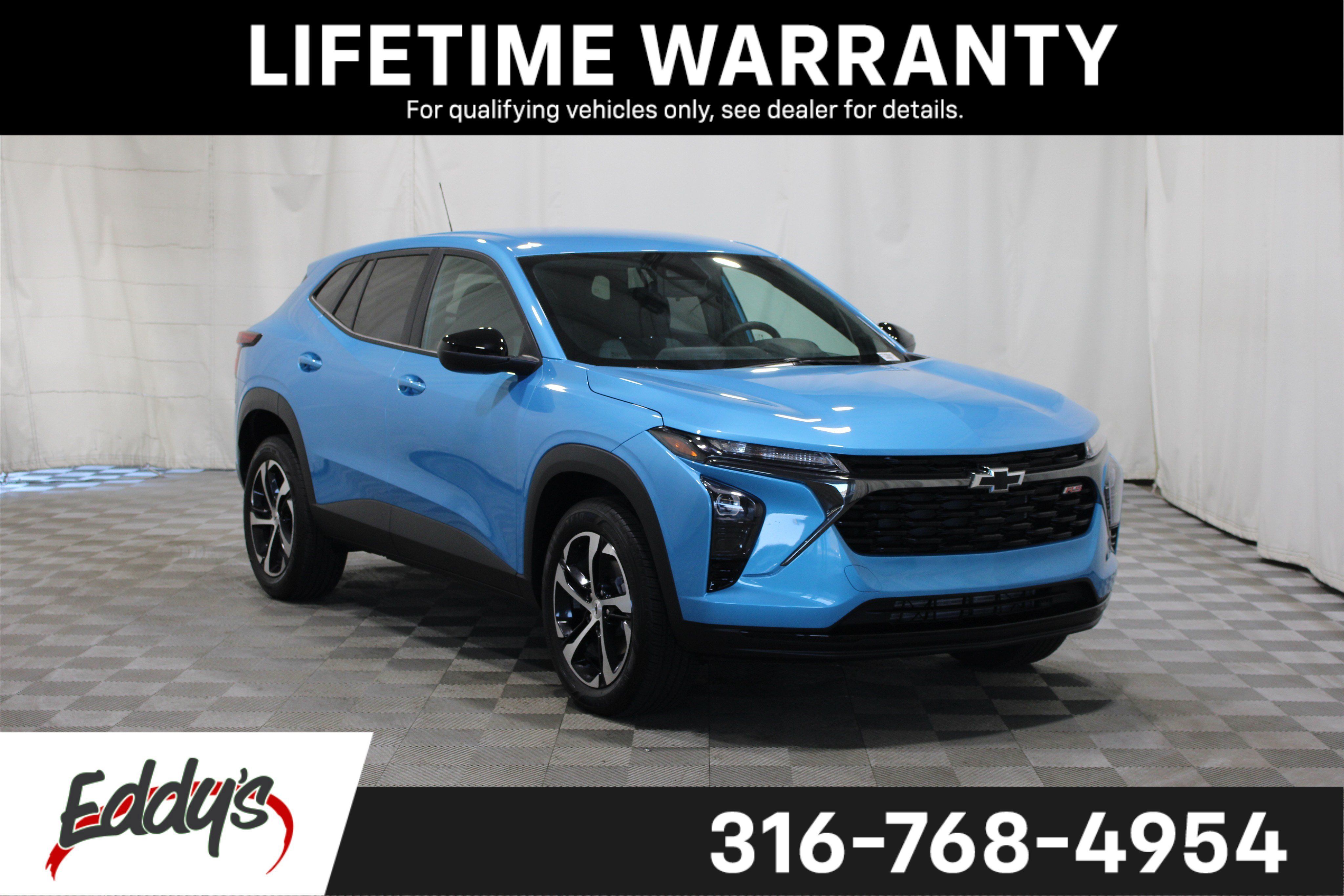 Used 2025 Chevrolet Trax RS w/ Driver Confidence Package FWD image 1