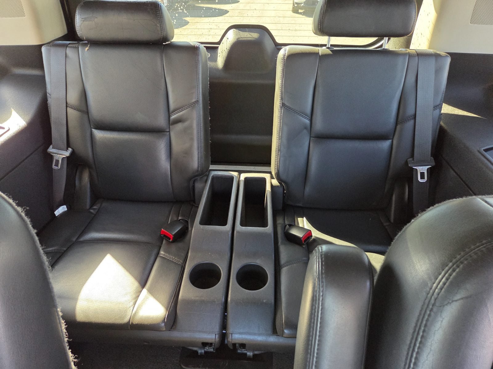 Used 2007 Cadillac Escalade AWD w/ Information Package image 11