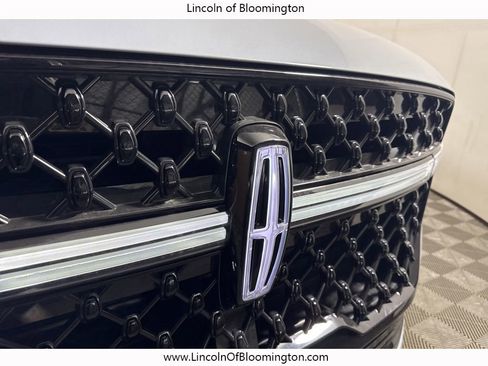 New 2025 Lincoln Navigator L Reserve w/ Jet Appearance Package image 12