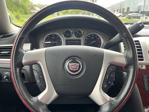 Used 2010 Cadillac Escalade ESV Luxury AWD/4WD image 42