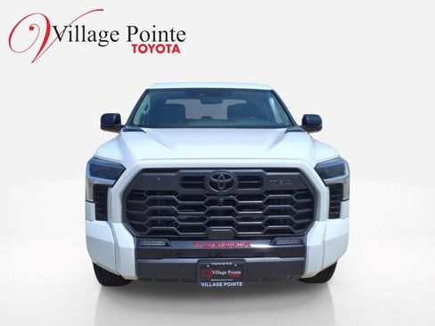 Used 2024 Toyota Tundra Limited w/ TRD Off-Road Package AWD/4WD image 9