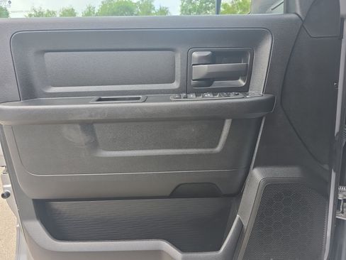 Used 2024 RAM 2500 Tradesman w/ Chrome Appearance Group image 26