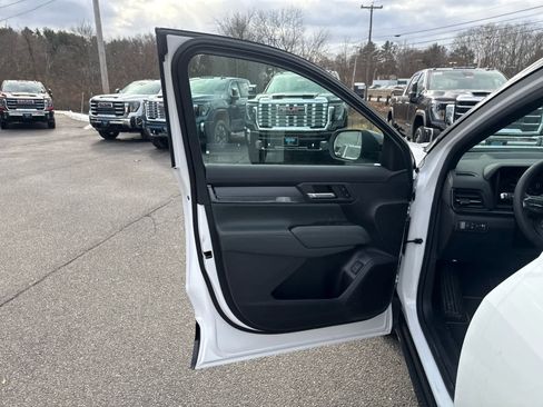 New 2026 GMC Terrain AT4 w/ Technology Package II image 16