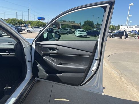 Used 2023 Honda Accord EX image 24