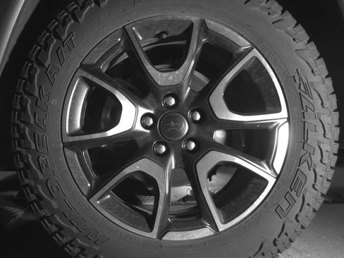 Used 2025 Jeep Compass Trailhawk AWD/4WD image 14