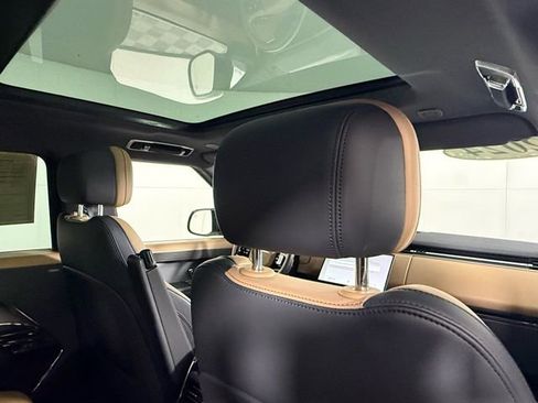 Used 2024 Land Rover Range Rover Sport Dynamic SE image 28