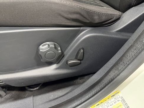 Used 2019 Ford EcoSport SE w/ SE Convenience Package image 21