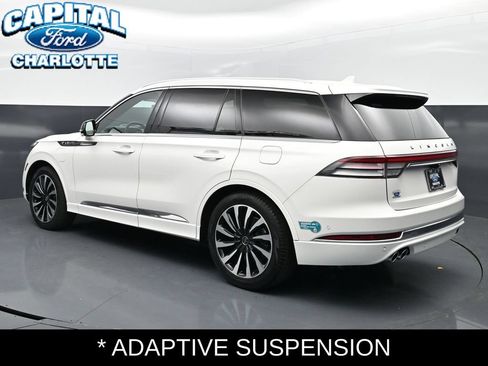 Used 2023 Lincoln Aviator Black Label Grand Touring AWD/4WD image 5