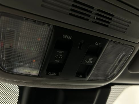 Used 2019 Honda Odyssey EX-L image 26