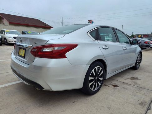 Used 2018 Nissan Altima 2.5 SL FWD image 4