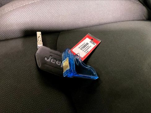 Used 2021 Jeep Wrangler Sport image 30