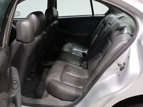Used 2003 Pontiac Bonneville SE w/ Leather Appointment Package FWD image 7