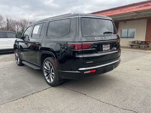 Used 2023 Jeep Wagoneer Series II w/ Premium Group I image 3